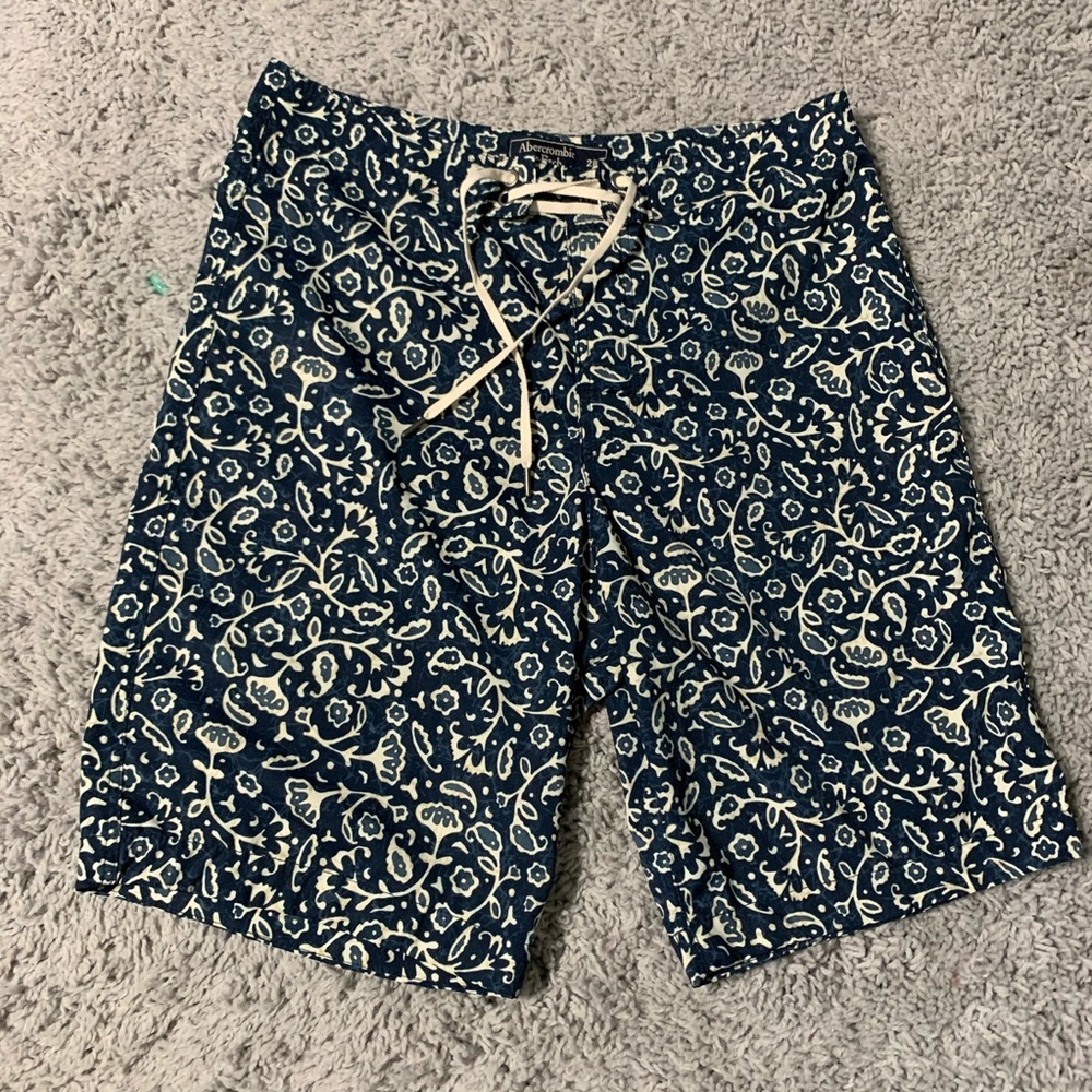 Ambercrombie‎ and Fitch Trunks